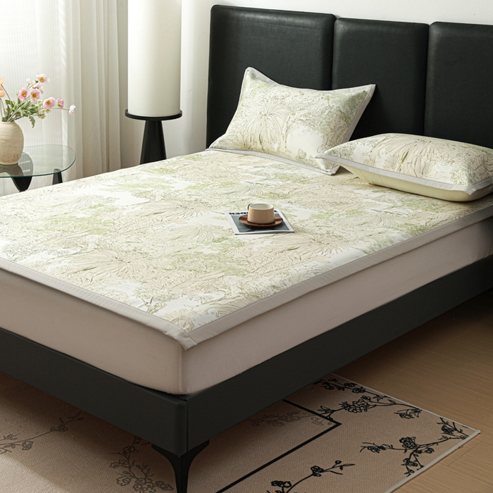 91家纺网 家纺一手货源 找家纺 富馨莱 2026新款高端竹纤维席子平铺款软凉席三件套夏季凉席席子 山间晚风