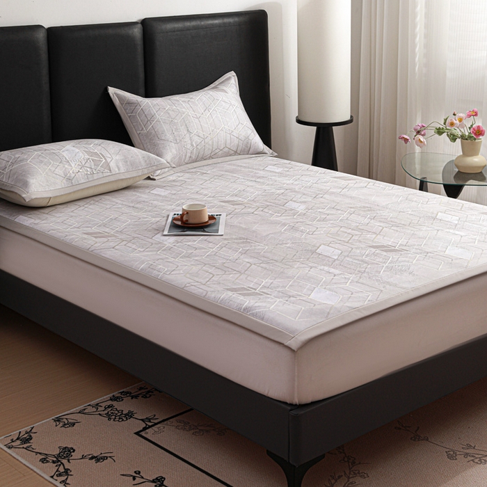 91家纺网 家纺一手货源 找家纺 富馨莱 2026新款高端竹纤维席子平铺款软凉席三件套夏季凉席席子 维度空间