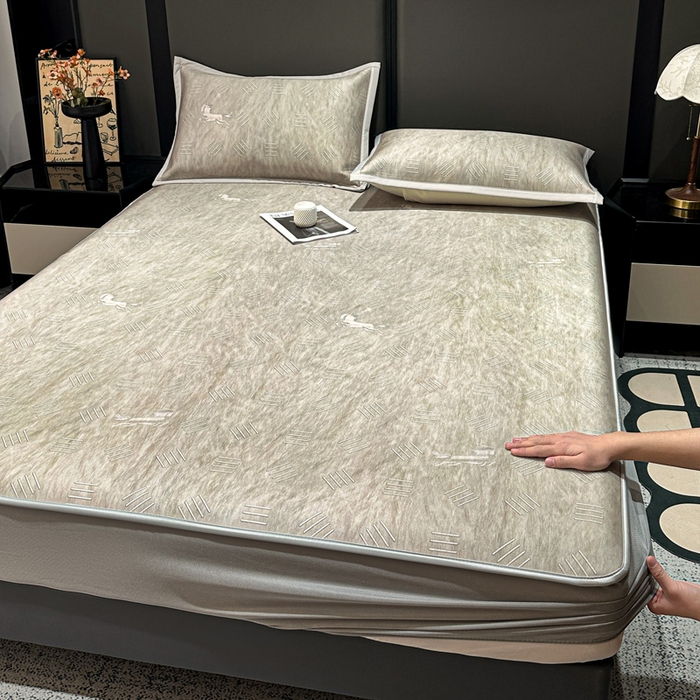 91家纺网 家纺一手货源 找家纺 （总）富馨莱 2026新款高端竹纤维床笠款软凉席三件套夏季凉席席子