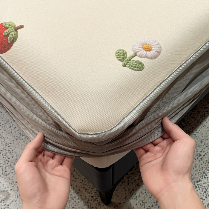 91家纺网 家纺一手货源 找家纺 富馨莱 2026新款高端竹纤维床笠款软凉席三件套夏季凉席席子 安利熊