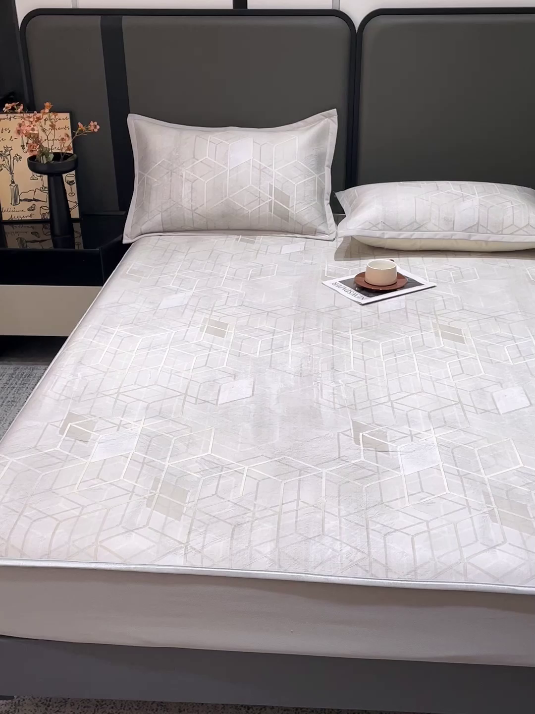 91家纺网 家纺一手货源 找家纺 富馨莱 2026新款高端竹纤维床笠款软凉席三件套夏季凉席席子 维度空间