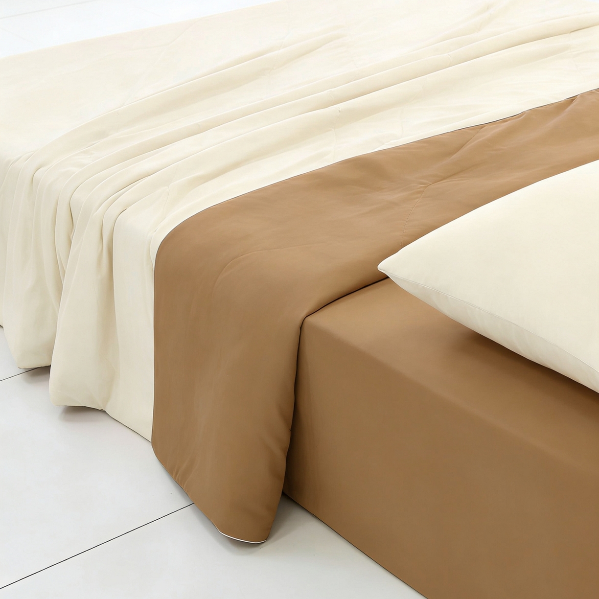 91家纺网 家纺一手货源 找家纺 LADYCOCO可可家居 2026新款coolmate多巴胺色系凉感夏被系列2 云沙麦浪（驼+白）