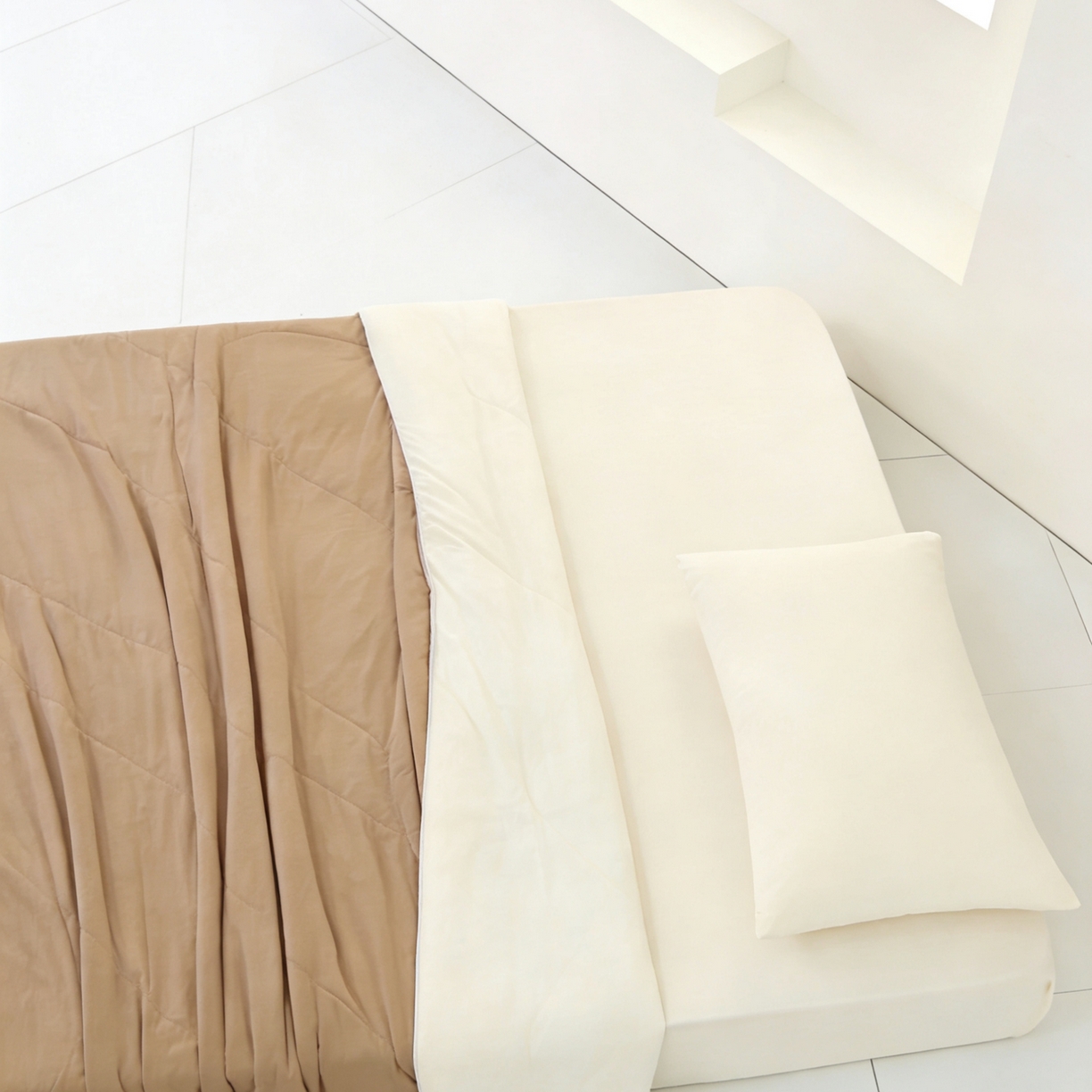 91家纺网 家纺一手货源 找家纺 LADYCOCO可可家居 2026新款coolmate多巴胺色系凉感夏被系列2 云沙麦浪（驼+白）