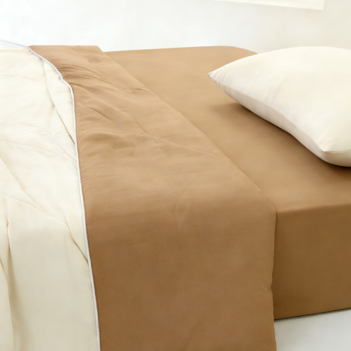 91家纺网 家纺一手货源 找家纺 LADYCOCO可可家居 2026新款coolmate多巴胺色系凉感夏被系列2 云沙麦浪（驼+白）