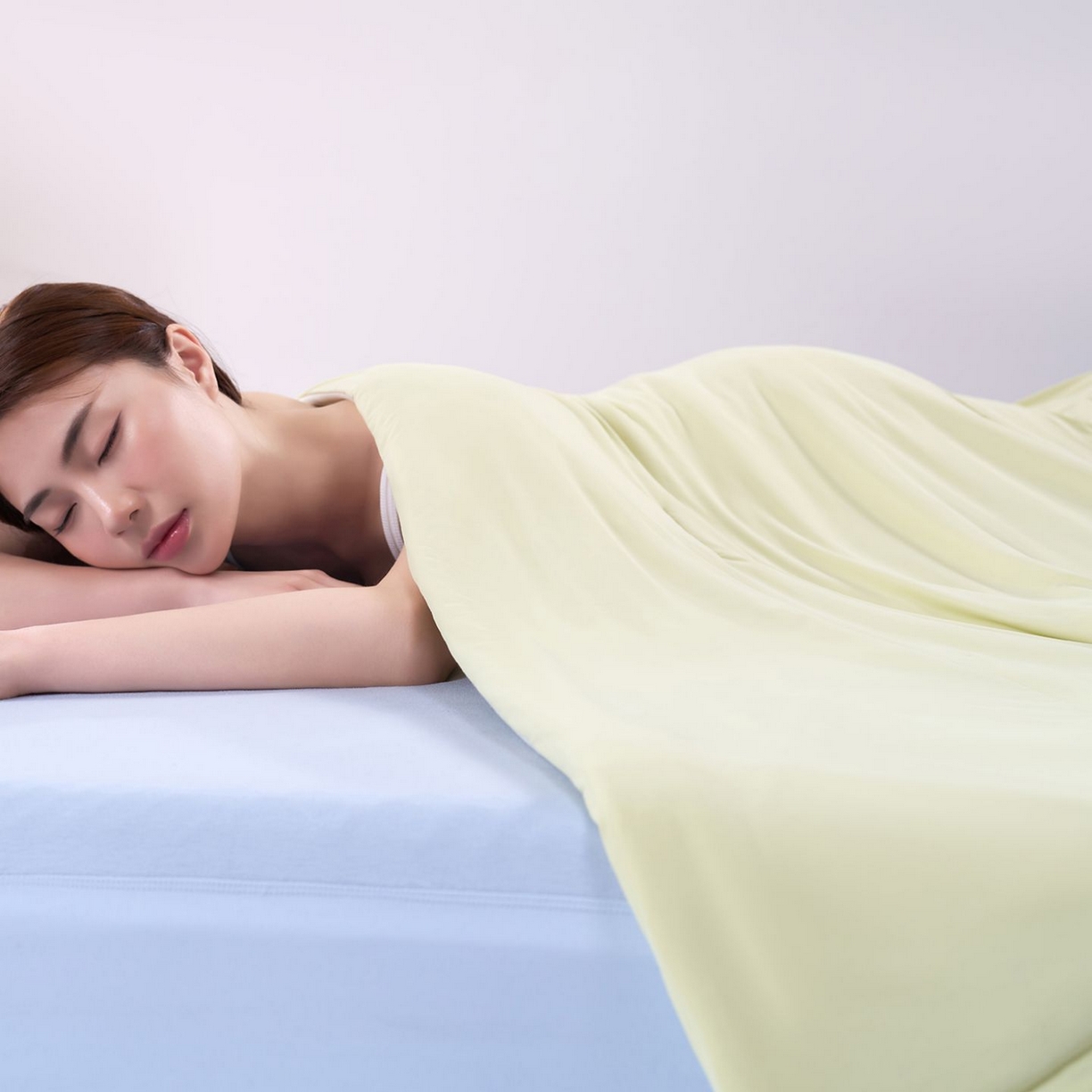 91家纺网 家纺一手货源 找家纺 花享莱 高品质2026新款亚朵酒店同款夏季双感深睡被夏被夏凉被pro3.0 竹青黄