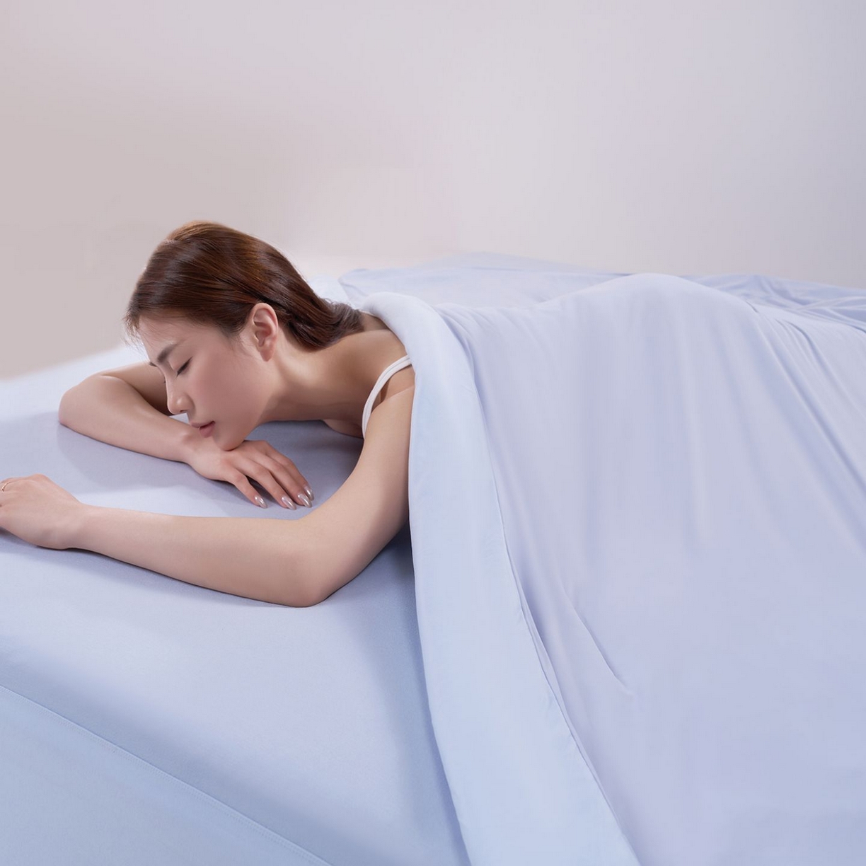 91家纺网 家纺一手货源 找家纺 花享莱 高品质2026新款亚朵酒店同款夏季双感深睡被夏被夏凉被pro3.0 青空灰