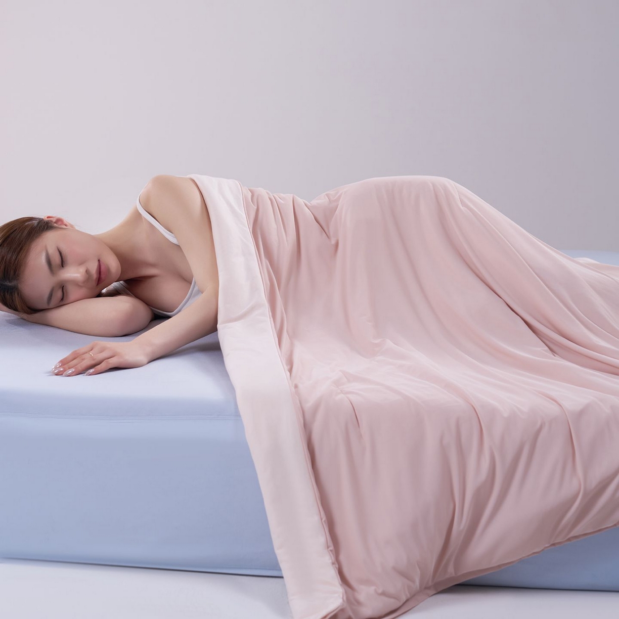 91家纺网 家纺一手货源 找家纺 花享莱 高品质2026新款亚朵酒店同款夏季双感深睡被夏被夏凉被pro3.0 橘雾粉