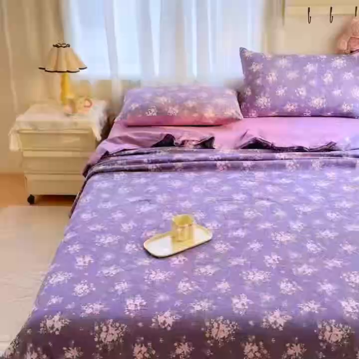 91家纺网 家纺一手货源 找家纺 梵希雅 2026新款A类木棉皱皱纱夏被 紫雾花野
