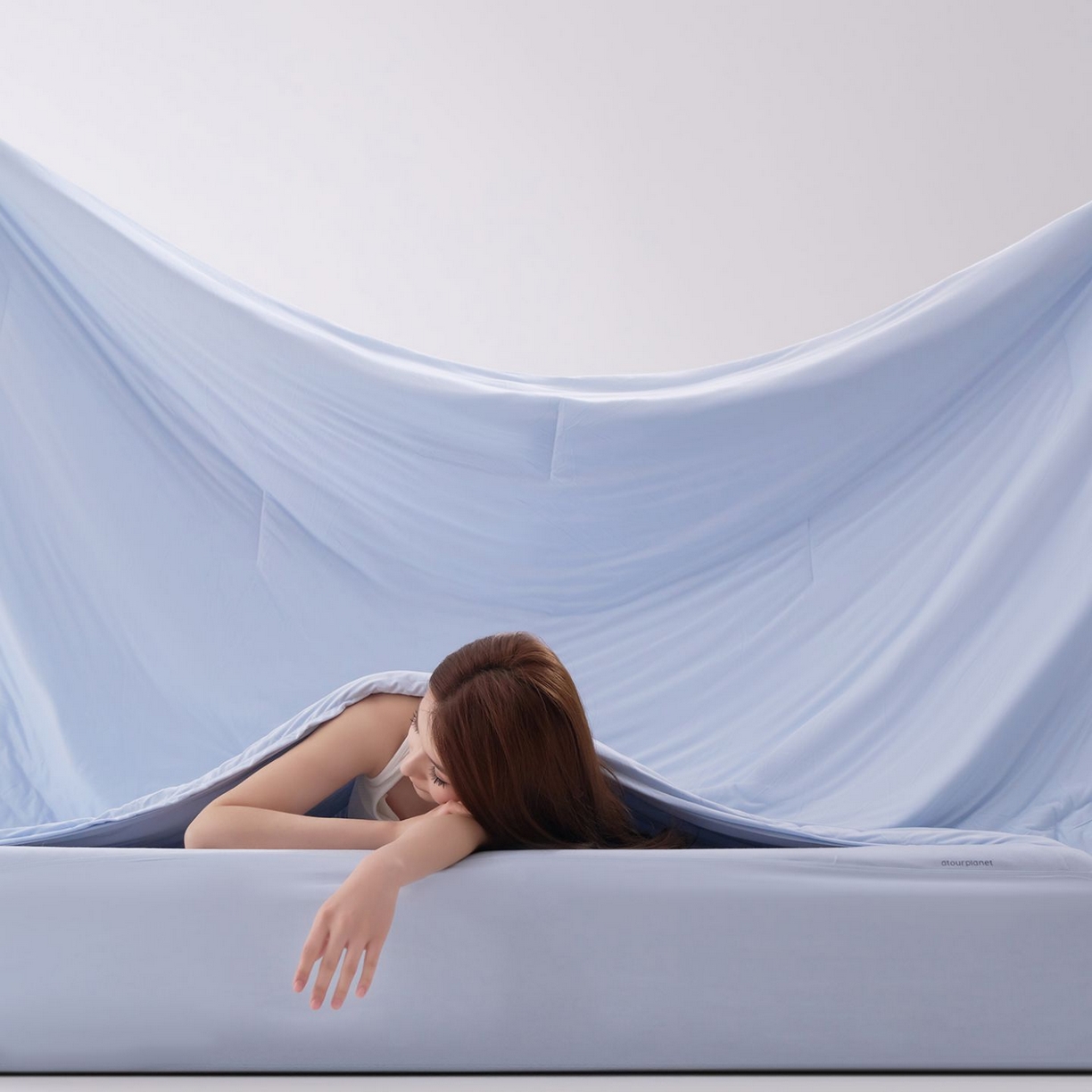 91家纺网 家纺一手货源 找家纺 花享莱 2026新款亚朵同款质量夏季双感深睡被夏被夏凉被pro3.0 深空蓝