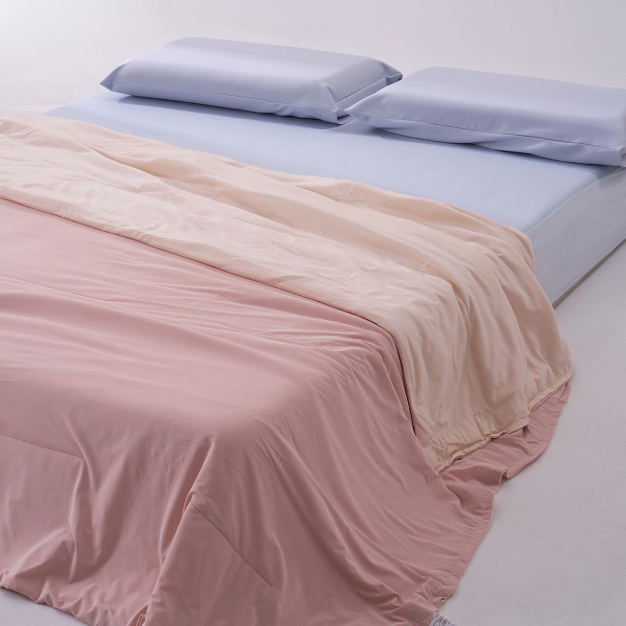 91家纺网 家纺一手货源 找家纺 花享莱 2026新款亚朵同款质量夏季双感深睡被夏被夏凉被pro3.0 橘雾粉