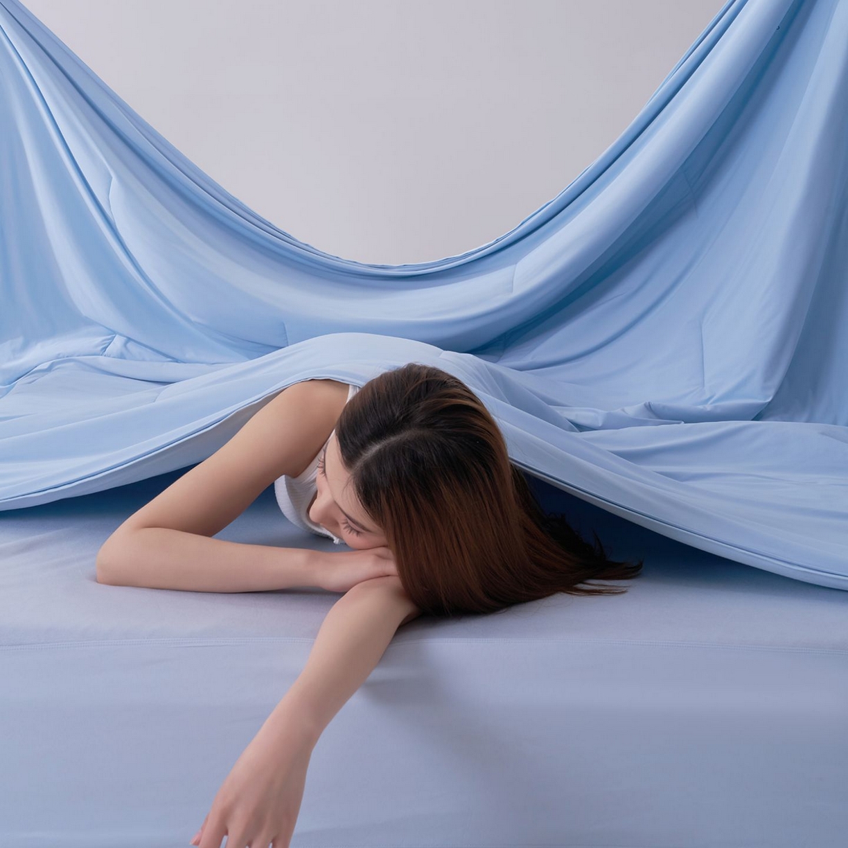 91家纺网 家纺一手货源 找家纺 花享莱 2026新款亚朵同款质量夏季双感深睡被夏被夏凉被pro3.0 静水蓝