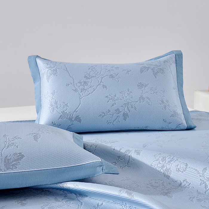 91家纺网 家纺一手货源 找家纺 小牛席业 2026新款牡丹花蔓冷感豆豆夏凉枕套（宽包边）夏天枕套冰丝枕套竹枕套藤枕套冰藤枕套 蓝色