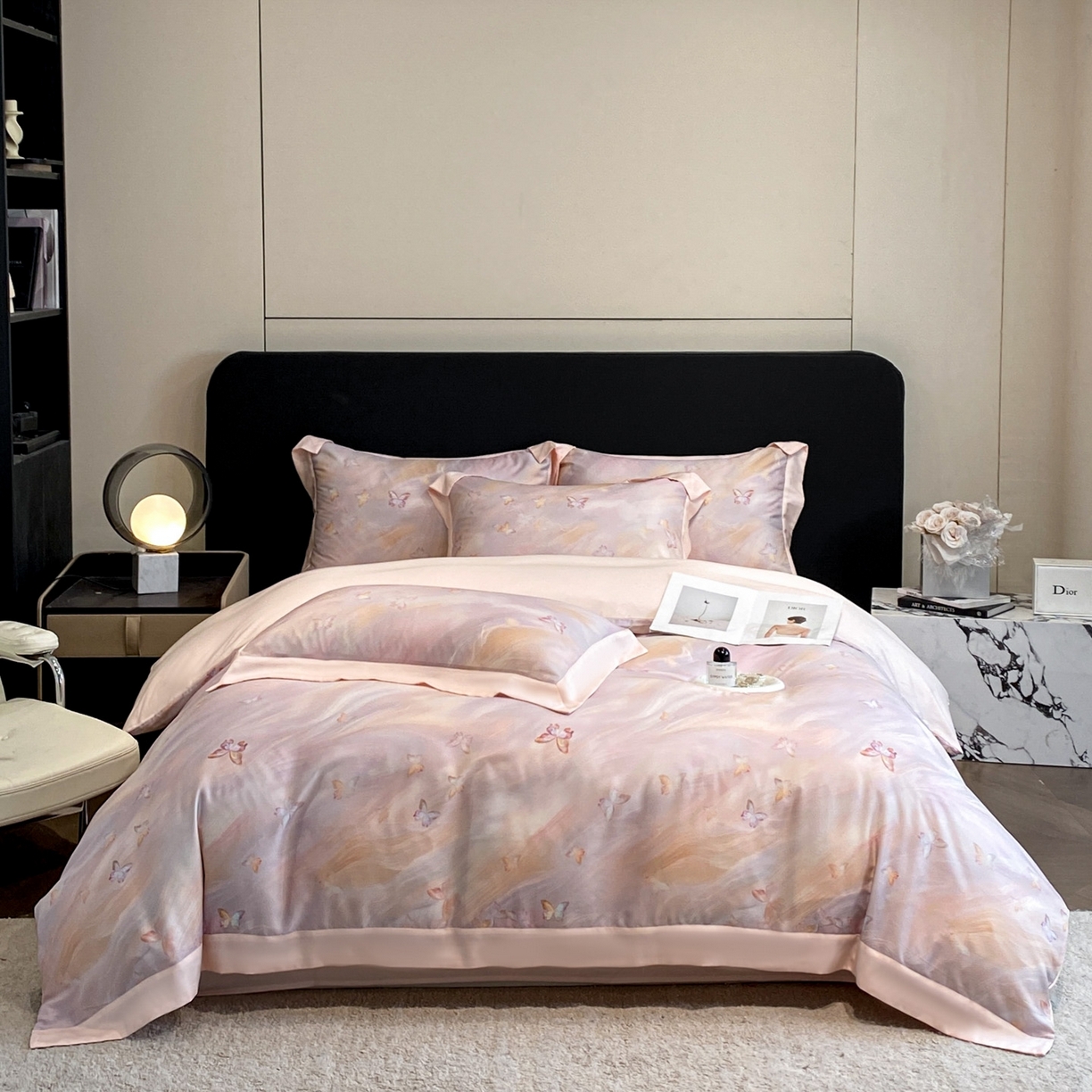 91家纺网 家纺一手货源 找家纺 博纳家纺 2026新款数码印花天丝宽边四件套 流光-粉