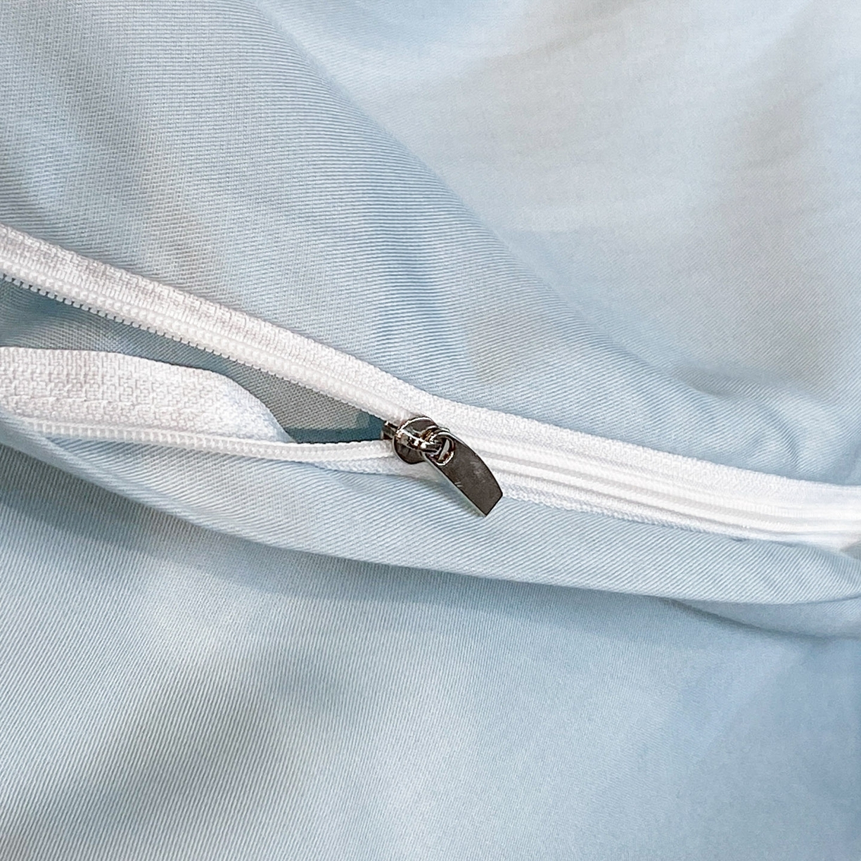 91家纺网 家纺一手货源 找家纺 博纳家纺 2026新款数码印花天丝宽边四件套 流光-天蓝