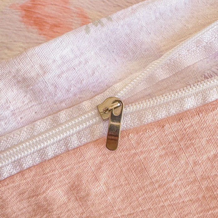 91家纺网 家纺一手货源 找家纺 梵希雅 2026新款A类木棉皱皱纱四件套 蜜桃花田