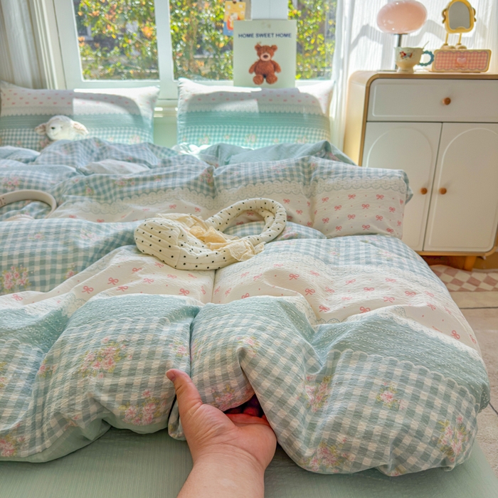 91家纺网 家纺一手货源 找家纺 梵希雅 2026新款A类木棉皱皱纱四件套 青格花信