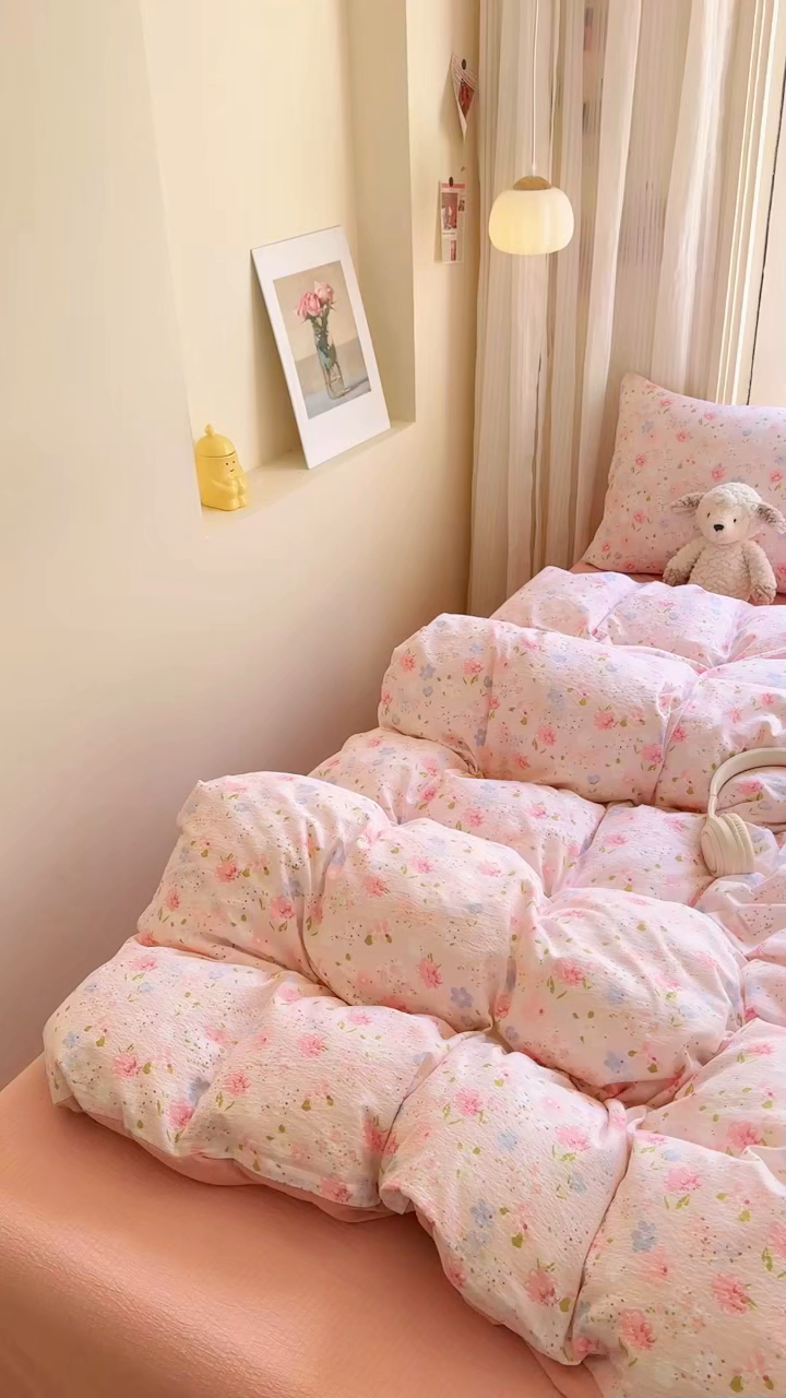 91家纺网 家纺一手货源 找家纺 梵希雅 2026新款A类木棉皱皱纱四件套 樱粉星野