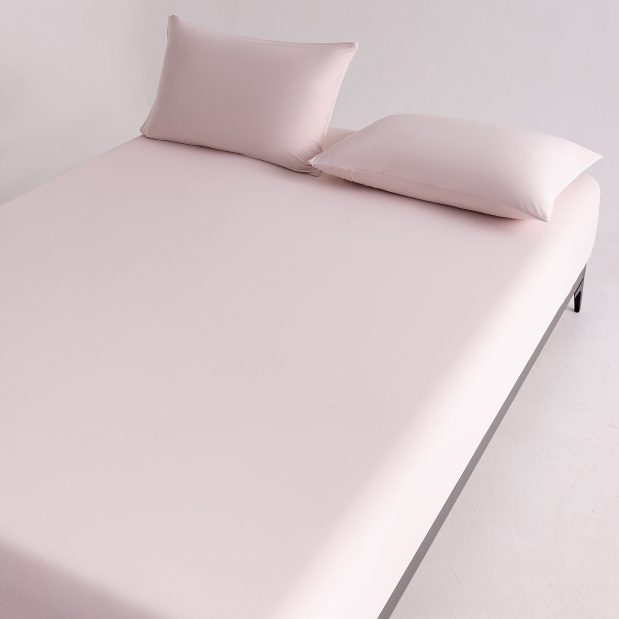 91家纺网 家纺一手货源 找家纺 梵心家纺 2026新款A类深睡星球床笠床垫保护罩床垫套枕套三件套160g氨纶 冰莓粉