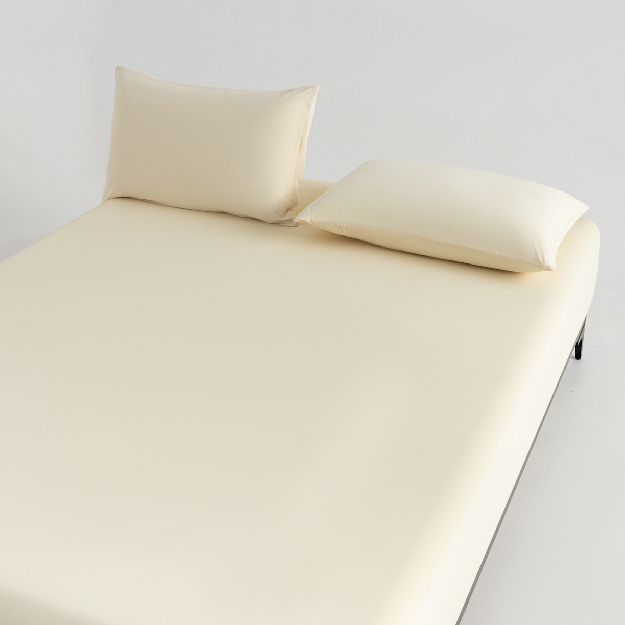 91家纺网 家纺一手货源 找家纺 梵心家纺 2026新款A类深睡星球床笠床垫保护罩床垫套枕套三件套160g氨纶 浅蛋黄