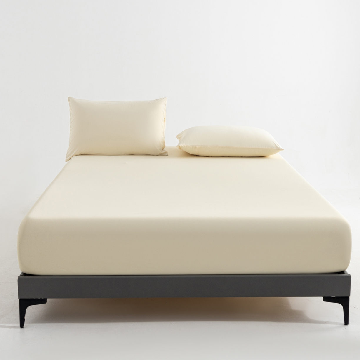 91家纺网 家纺一手货源 找家纺 梵心家纺 2026新款A类深睡星球床笠床垫保护罩床垫套枕套三件套160g氨纶 浅蛋黄