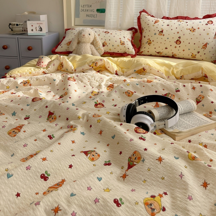 91家纺网 家纺一手货源 找家纺 迪梦姿家纺 2026新款泡芙纱花边款夏被四件套 旧街星星