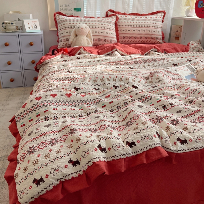 91家纺网 家纺一手货源 找家纺 迪梦姿家纺 2026新款泡芙纱花边款夏被四件套 萌物条条