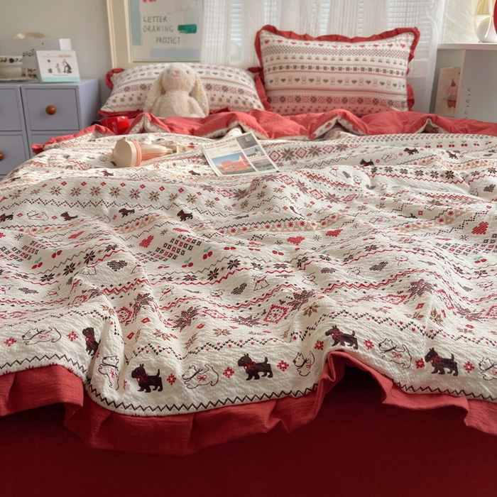 91家纺网 家纺一手货源 找家纺 迪梦姿家纺 2026新款泡芙纱花边款夏被四件套 萌物条条