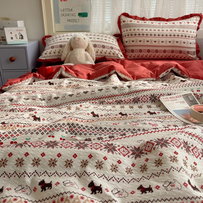 91家纺网 家纺一手货源 找家纺 迪梦姿家纺 2026新款泡芙纱花边款夏被四件套 萌物条条