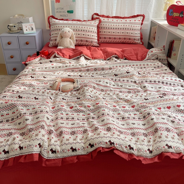 91家纺网 家纺一手货源 找家纺 迪梦姿家纺 2026新款泡芙纱花边款夏被四件套 萌物条条