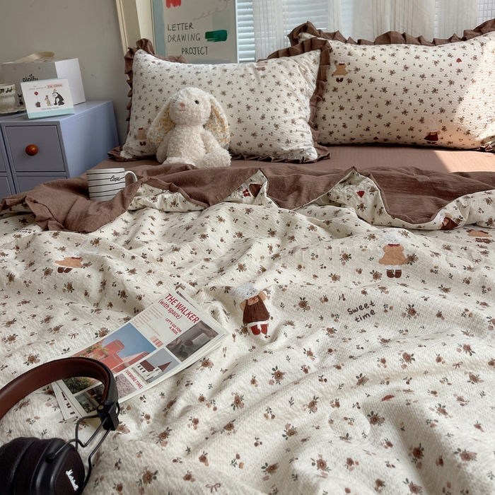 91家纺网 家纺一手货源 找家纺 迪梦姿家纺 2026新款泡芙纱花边款夏被四件套 田园兔