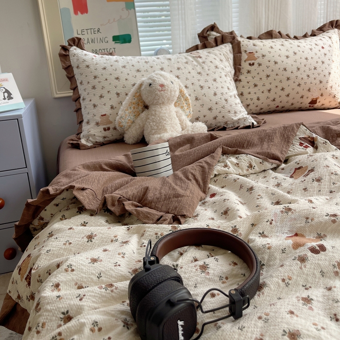 91家纺网 家纺一手货源 找家纺 迪梦姿家纺 2026新款泡芙纱花边款夏被四件套 田园兔