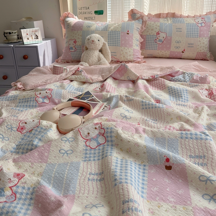 91家纺网 家纺一手货源 找家纺 迪梦姿家纺 2026新款泡芙纱花边款夏被四件套 甜喵块块