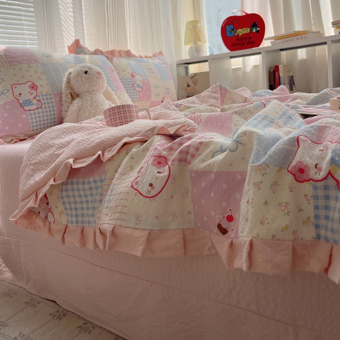 91家纺网 家纺一手货源 找家纺 迪梦姿家纺 2026新款泡芙纱花边款夏被四件套 甜喵块块