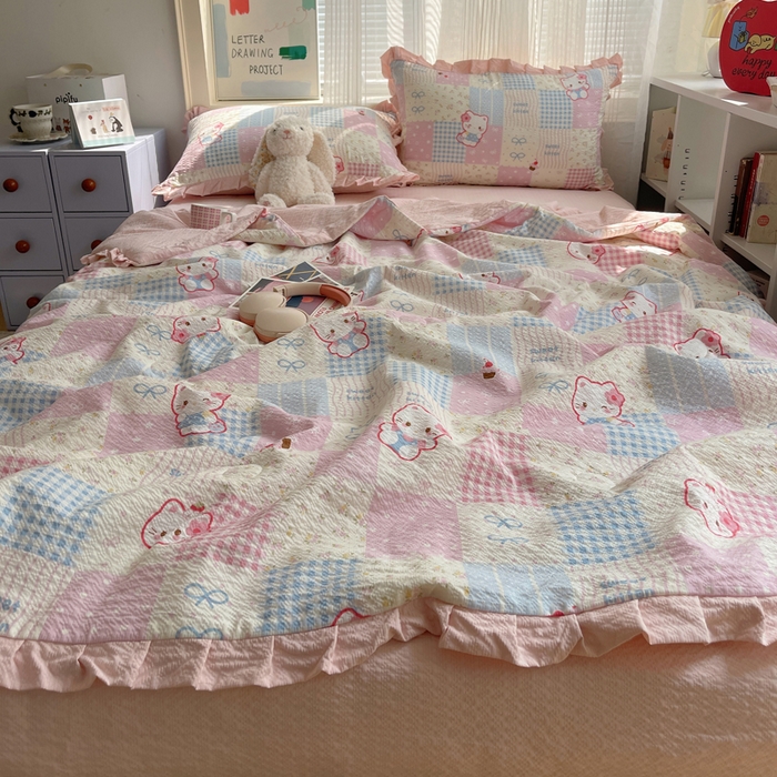 91家纺网 家纺一手货源 找家纺 迪梦姿家纺 2026新款泡芙纱花边款夏被四件套 甜喵块块