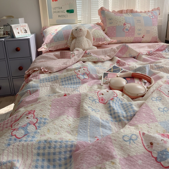 91家纺网 家纺一手货源 找家纺 迪梦姿家纺 2026新款泡芙纱花边款夏被四件套 甜喵块块