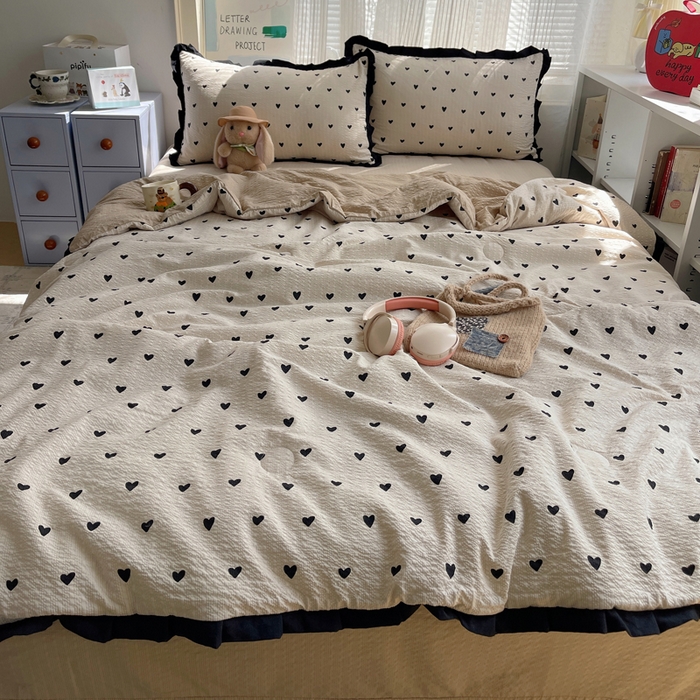 91家纺网 家纺一手货源 找家纺 迪梦姿家纺 2026新款泡芙纱花边款夏被四件套 甜心咖絮