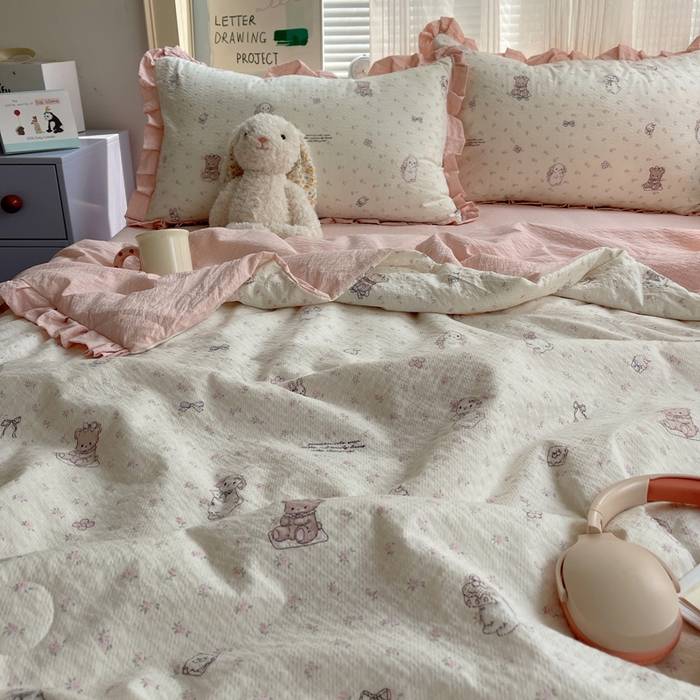 91家纺网 家纺一手货源 找家纺 迪梦姿家纺 2026新款泡芙纱花边款夏被四件套 悦悦小兔