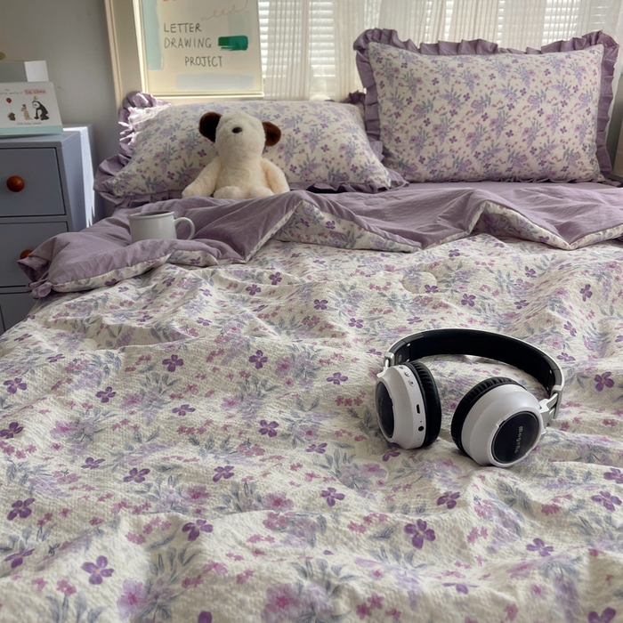 91家纺网 家纺一手货源 找家纺 迪梦姿家纺 2026新款泡芙纱花边款夏被四件套 紫雾花蝶集