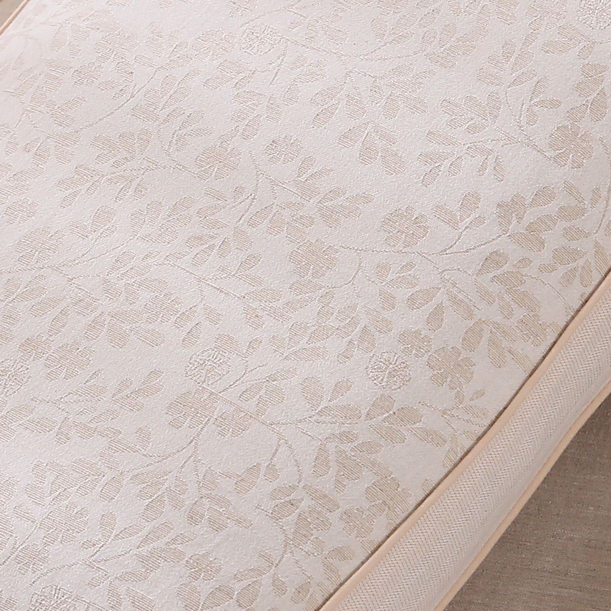 91家纺网 家纺一手货源 找家纺 珍贝家纺 2026新款棉麻荞麦枕枕头枕芯 棉麻荞麦枕-素雅小花