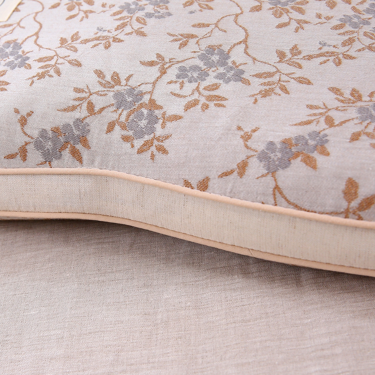 91家纺网 家纺一手货源 找家纺 珍贝家纺 2026新款棉麻荞麦枕枕头枕芯 棉麻荞麦枕-藤蔓花