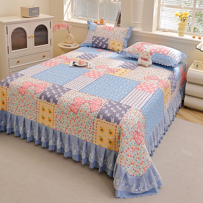 91家纺网 家纺一手货源 找家纺 彩亿家纺 2026春夏新品四季床盖泡芙棉双层纱蕾丝床裙加厚床单 爱丽丝