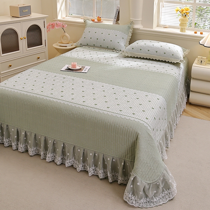 91家纺网 家纺一手货源 找家纺 彩亿家纺 2026春夏新品四季床盖泡芙棉双层纱蕾丝床裙加厚床单 甜心绿