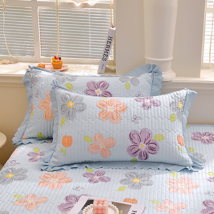 91家纺网 家纺一手货源 找家纺 彩亿家纺 2026春夏新品四季床盖泡芙棉双层纱蕾丝床裙加厚床单 夏花