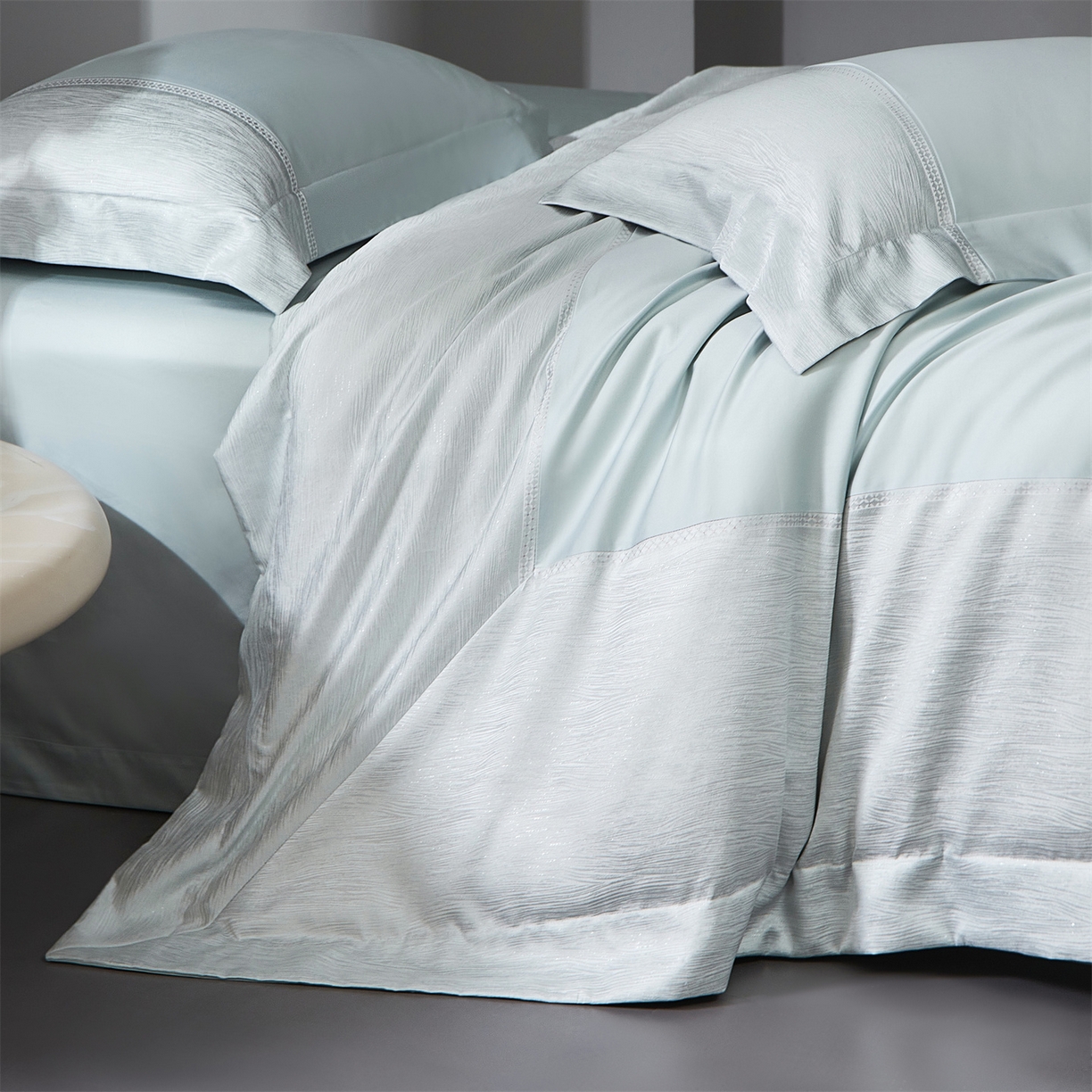 91家纺网 家纺一手货源 找家纺 （总）馨蕊家居 2026春夏新款100S全棉纯棉高精密提花刺绣四件套-追光