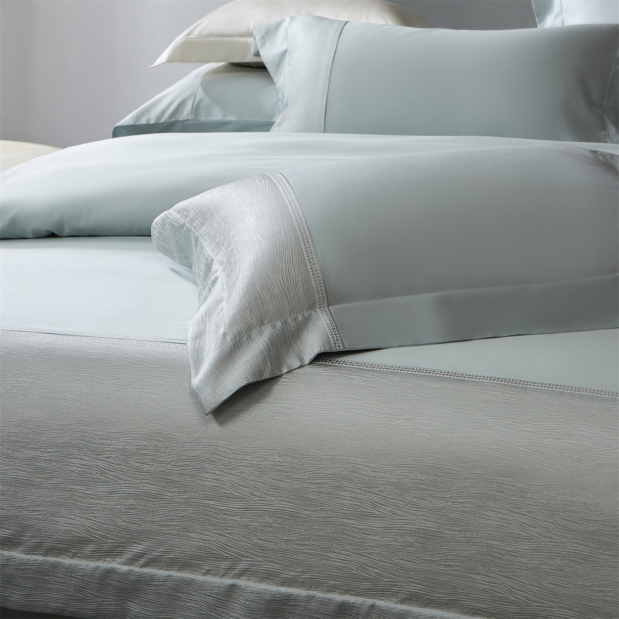 91家纺网 家纺一手货源 找家纺 （总）馨蕊家居 2026春夏新款100S全棉纯棉高精密提花刺绣四件套-追光