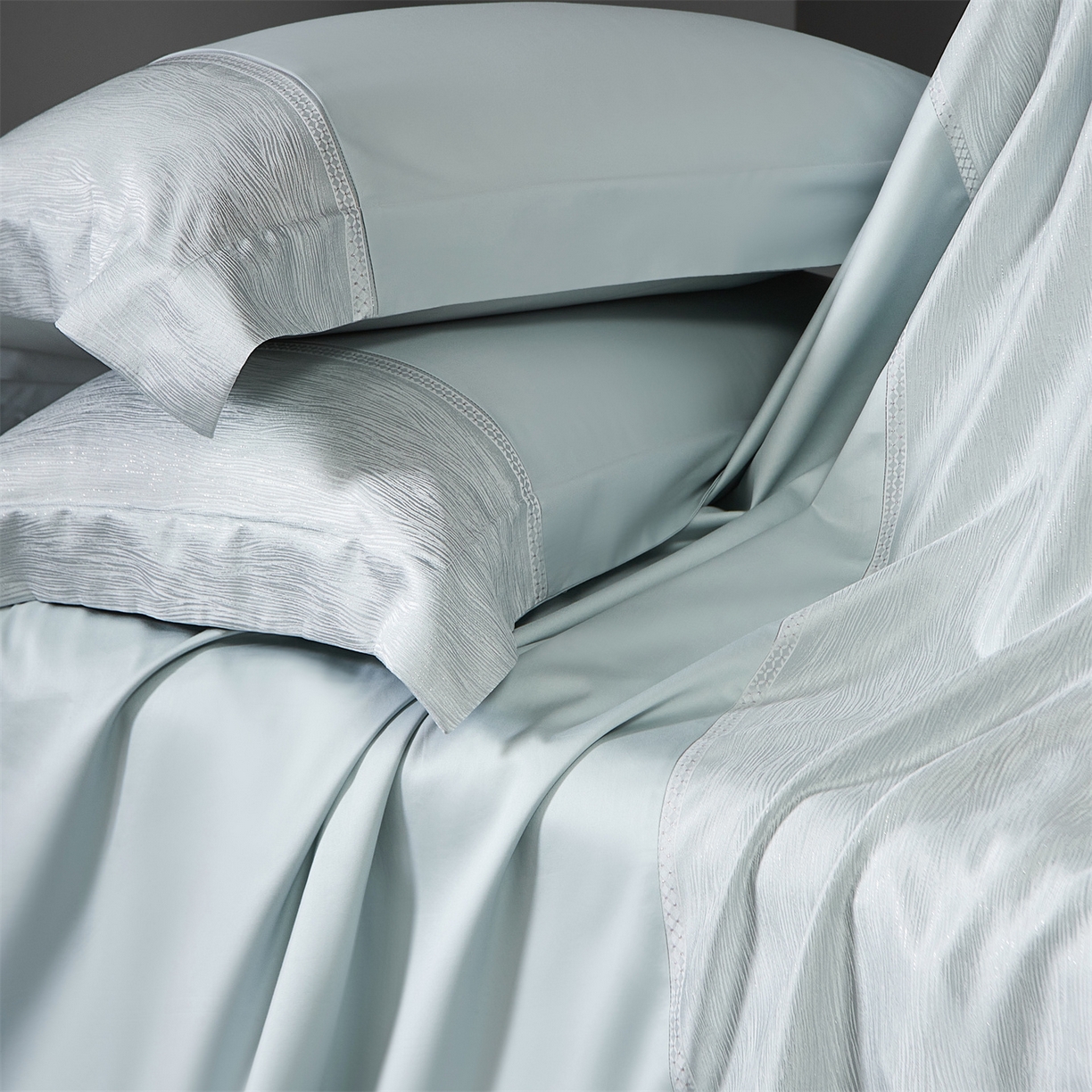 91家纺网 家纺一手货源 找家纺 （总）馨蕊家居 2026春夏新款100S全棉纯棉高精密提花刺绣四件套-追光