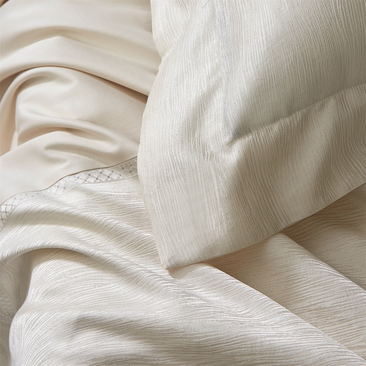 91家纺网 家纺一手货源 找家纺 馨蕊家居 2026春夏新款100S全棉纯棉高精密提花刺绣四件套-追光 追光-奶咖