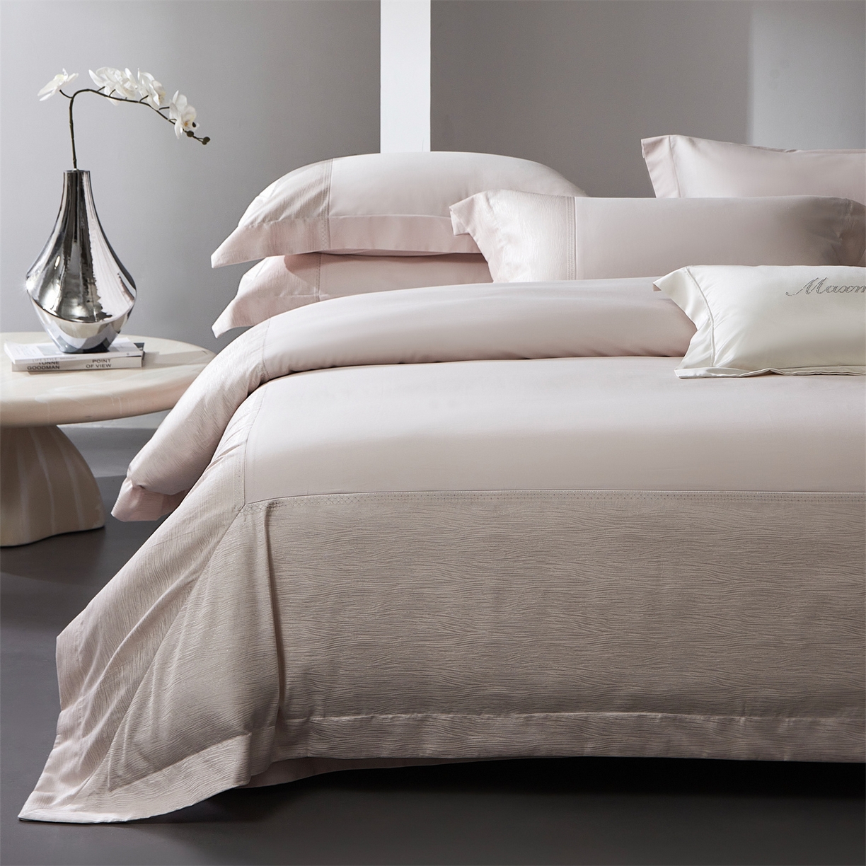 91家纺网 家纺一手货源 找家纺 馨蕊家居 2026春夏新款100S全棉纯棉高精密提花刺绣四件套-追光 追光-蔷薇粉