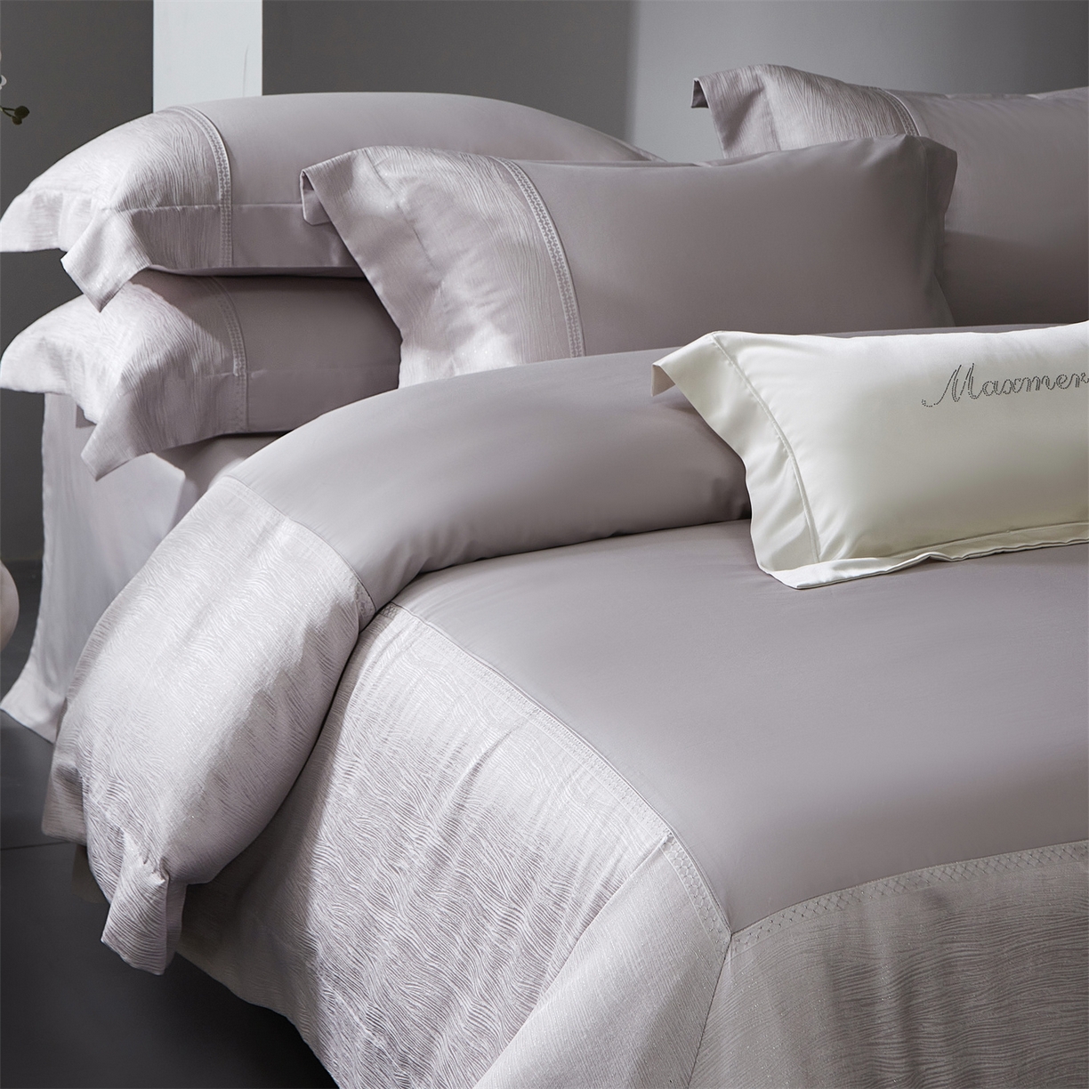 91家纺网 家纺一手货源 找家纺 馨蕊家居 2026春夏新款100S全棉纯棉高精密提花刺绣四件套-追光 追光-婉若紫