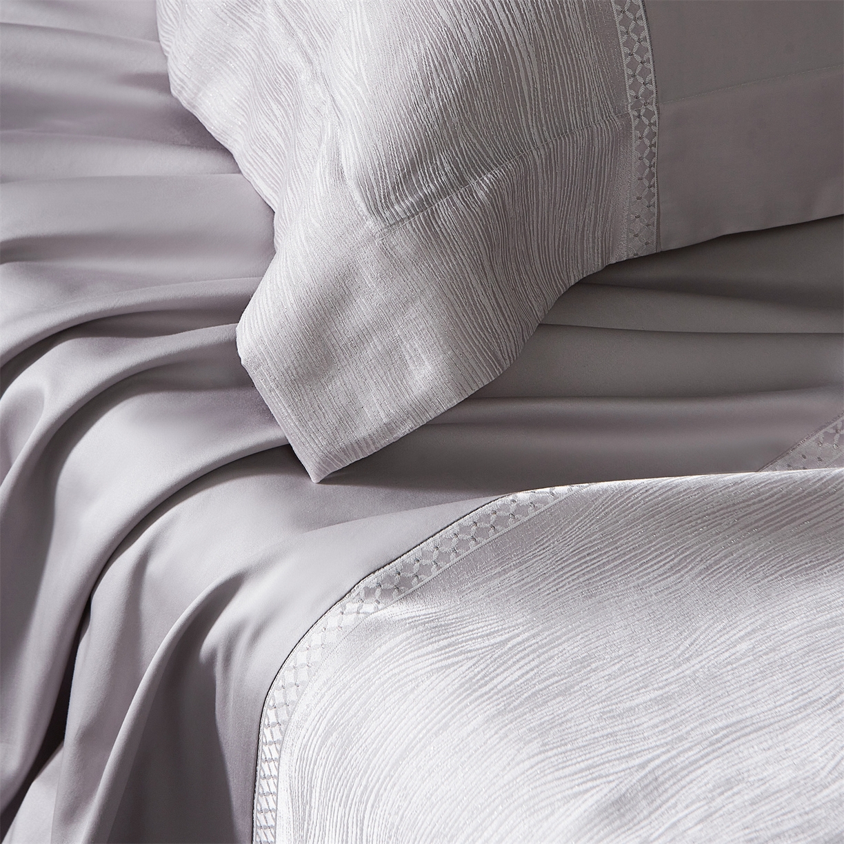 91家纺网 家纺一手货源 找家纺 馨蕊家居 2026春夏新款100S全棉纯棉高精密提花刺绣四件套-追光 追光-婉若紫